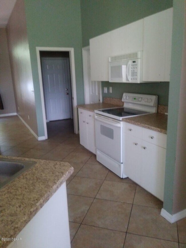 Building Photo - 6517 Shahab Ln