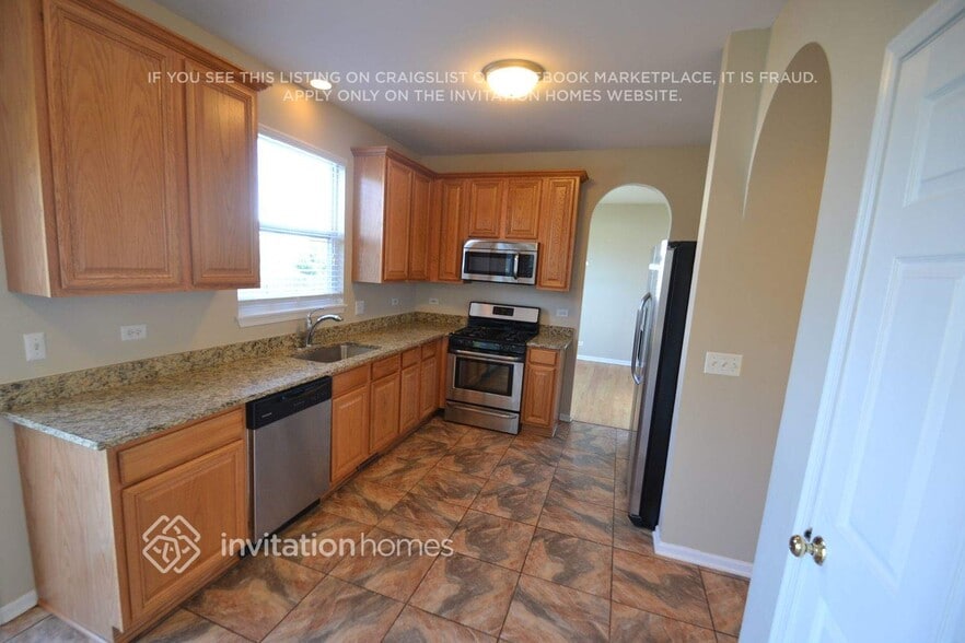 Building Photo - 11550 Olympic Dr