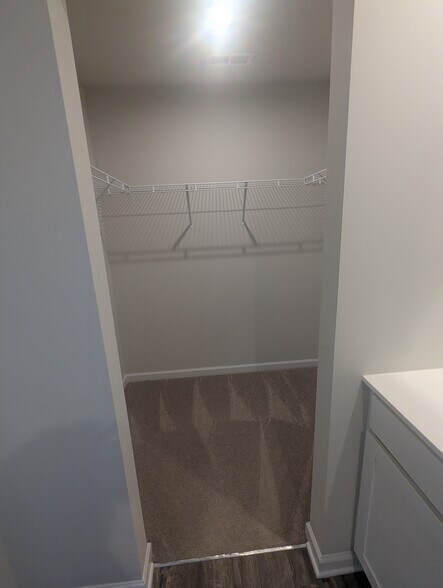 Building Photo - 133 Fernside Ct