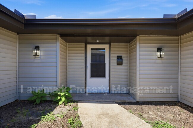 Building Photo - 4351 Altamesa Blvd