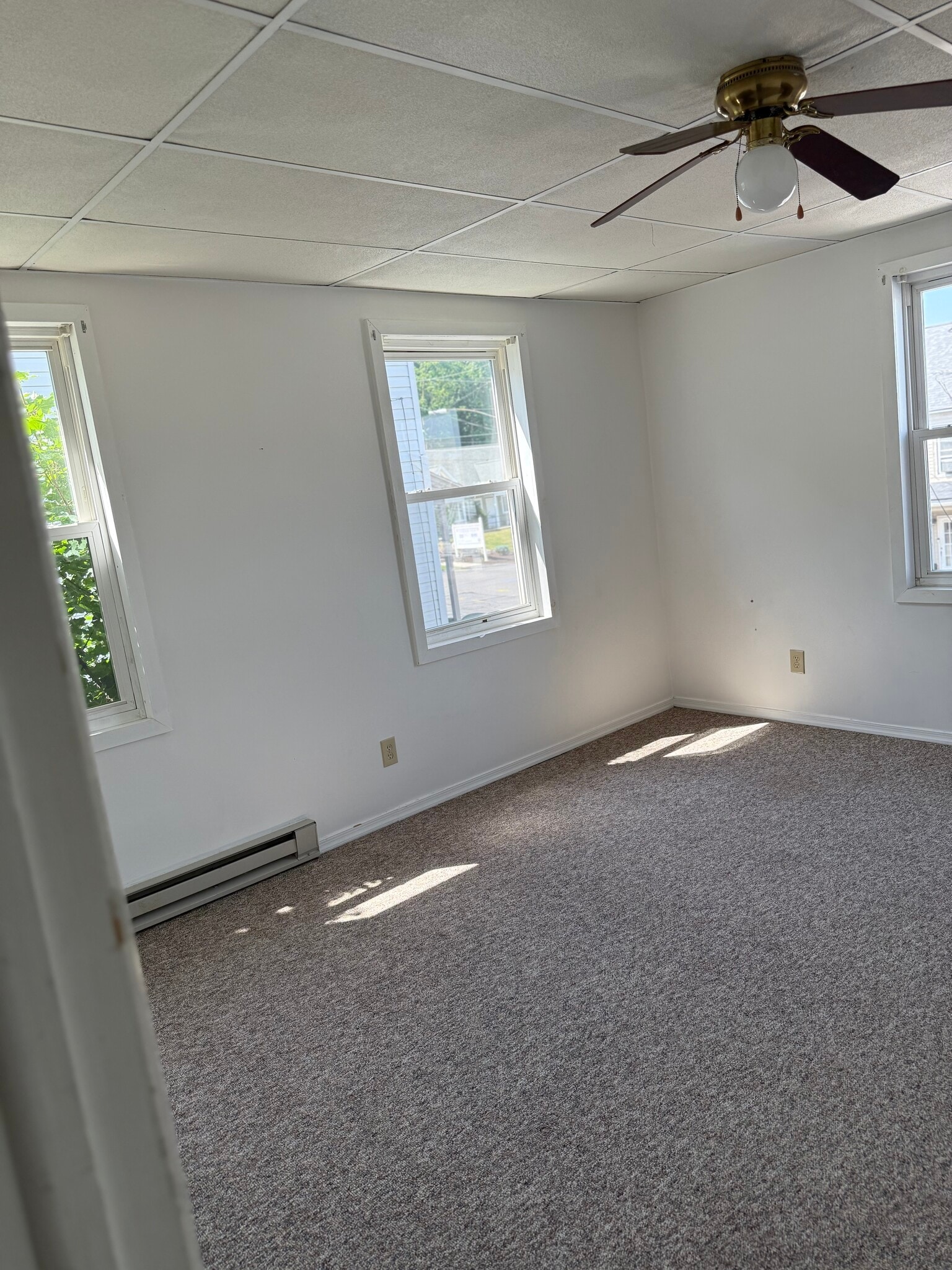 Building Photo - 339 S Poplar St