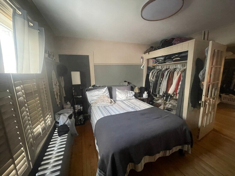 Building Photo - 19 Rogers St