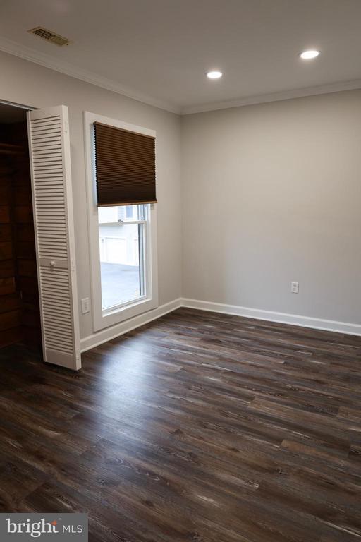 Building Photo - 15 Mariners Way