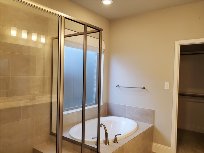 Building Photo - 2338 Cherrywood Ct