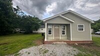 Building Photo - 108 Bailey Ave
