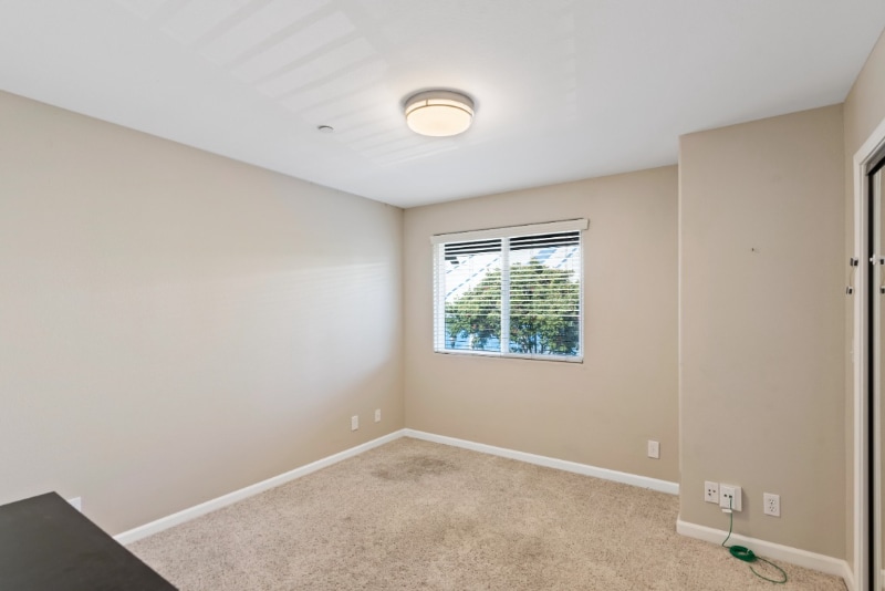 Building Photo - 108 Balbach St