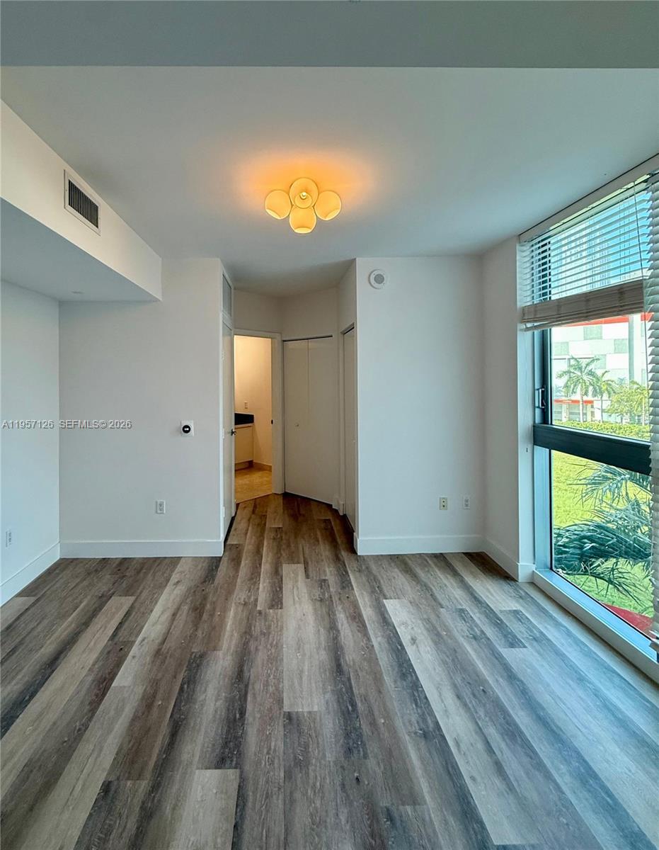 Building Photo - 90 SW 3rd St