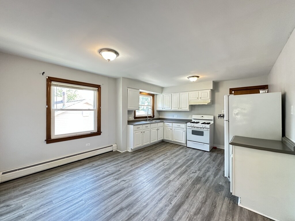 Building Photo - 312 23rd Ave
