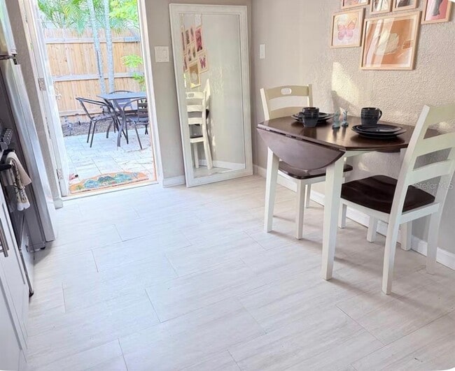 Building Photo - 1214 Bay Pine Blvd