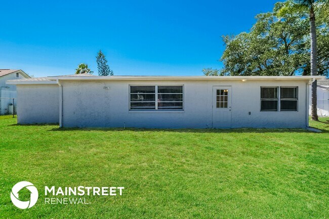 Building Photo - 9426 Legend Ln