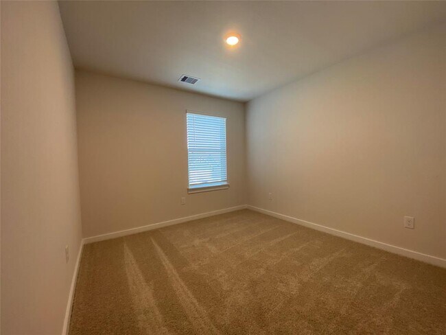Building Photo - 310 Merriman Rd