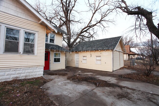 Building Photo - 1650 S Pattie St