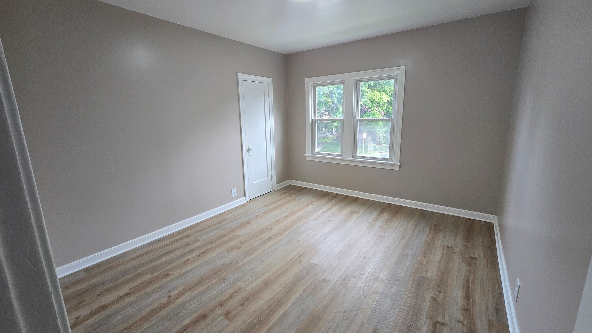 2nd bedroom - 4401 Irving Ave N