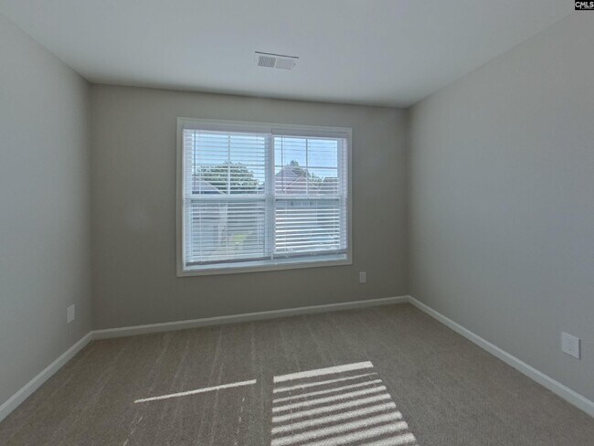 Building Photo - 926 Dawsons Park Wy