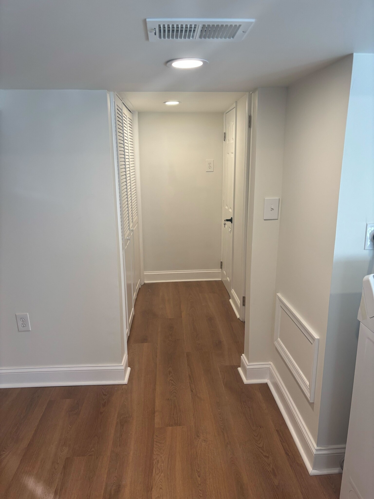 Hallway - 1831 Deveron Rd