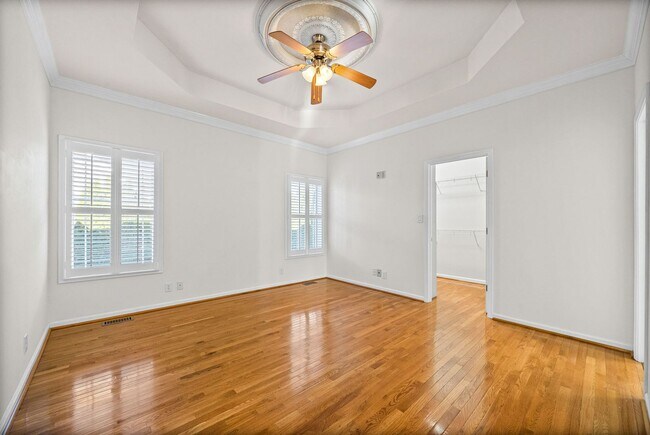 Building Photo - 3 Bedroom 2 Bath Pet Friendly Home For Rent with Community Pool Access!