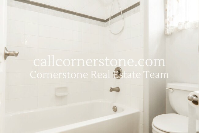 Building Photo - 13932 Sierra Star Ct