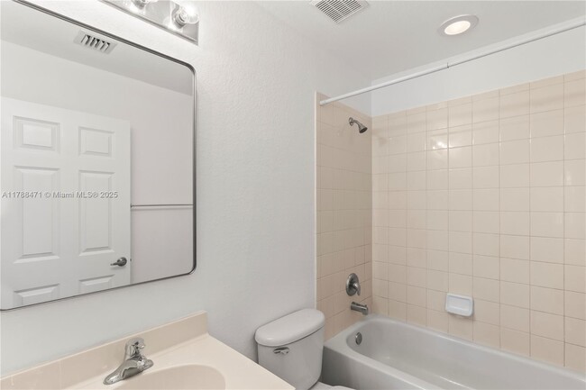 Building Photo - 1209 Abaco Ln