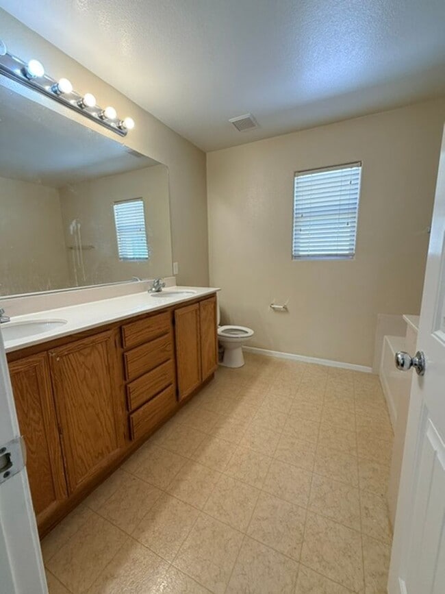 Building Photo - 11716 Garland Grove Ln