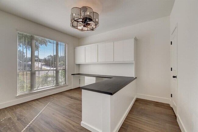 Building Photo - 16012 Spillman Ranch Loop