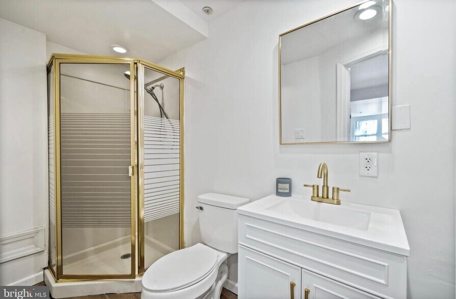 Building Photo - 1337 Upcot Ct