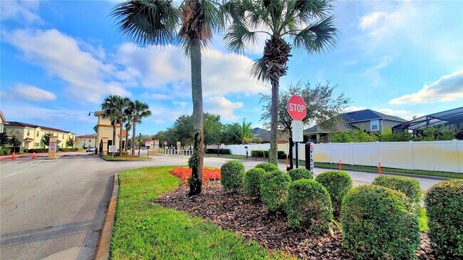Building Photo - 3118 Camino Real Dr N