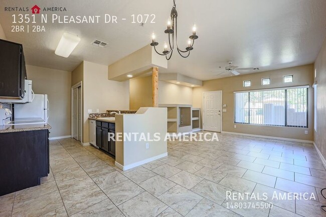 Building Photo - Beautiful 2 Bedroom Condo In Mirage Park R...