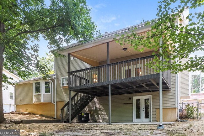 Building Photo - 3070 Revere Cir