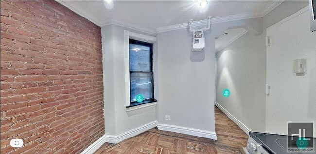 Building Photo - 219 E 23rd St