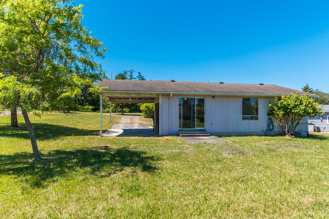 Building Photo - 3 Bedroom Rambler in heart of Coupeville