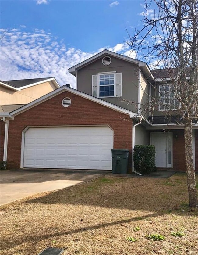 Primary Photo - 218 Foxchase Ln