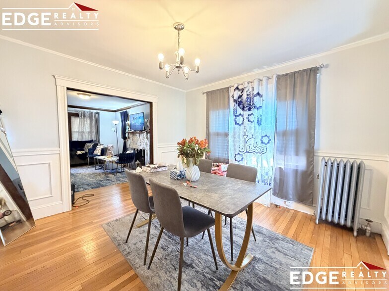 Building Photo - 30 Slade St