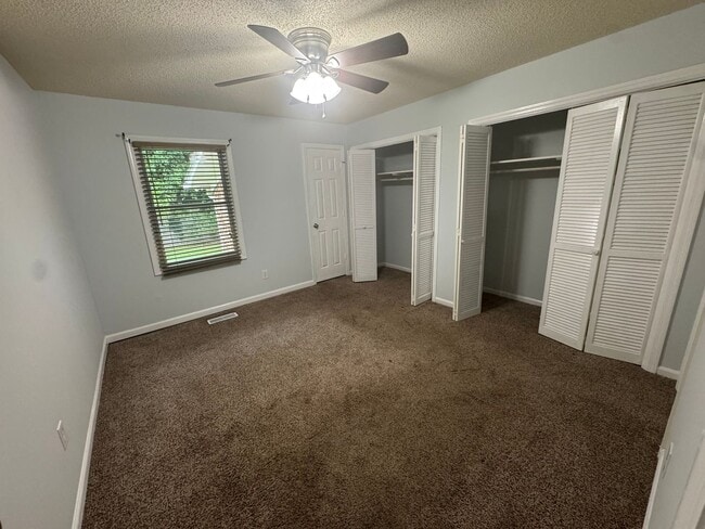 Building Photo - 3116 Plantation Dr
