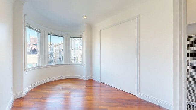 Building Photo - 1048 Pacific Ave