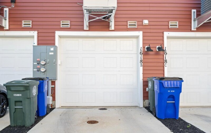 Building Photo - 1618 Blacksmith Wy