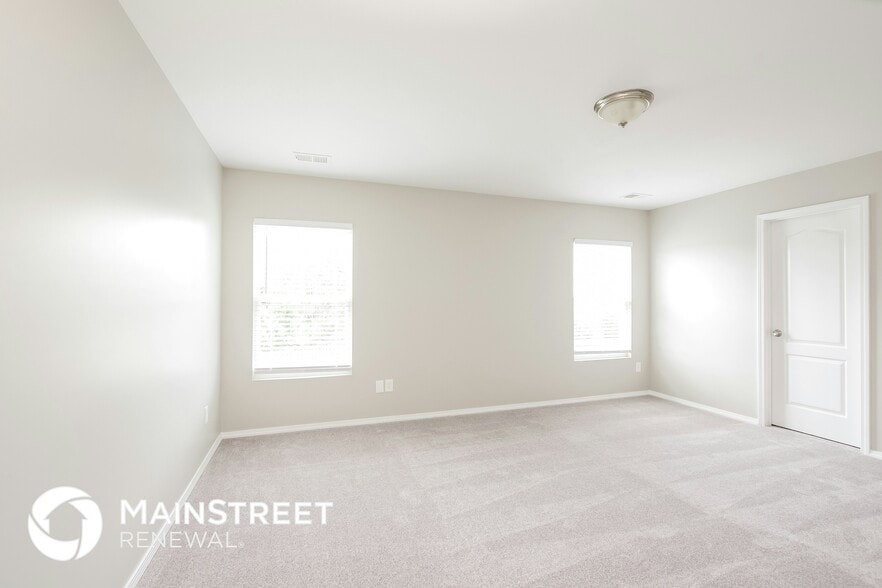 Building Photo - 15810 Normans Landing Dr