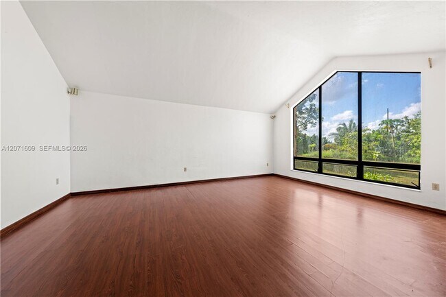 Building Photo - 22100 SW 194th Ave