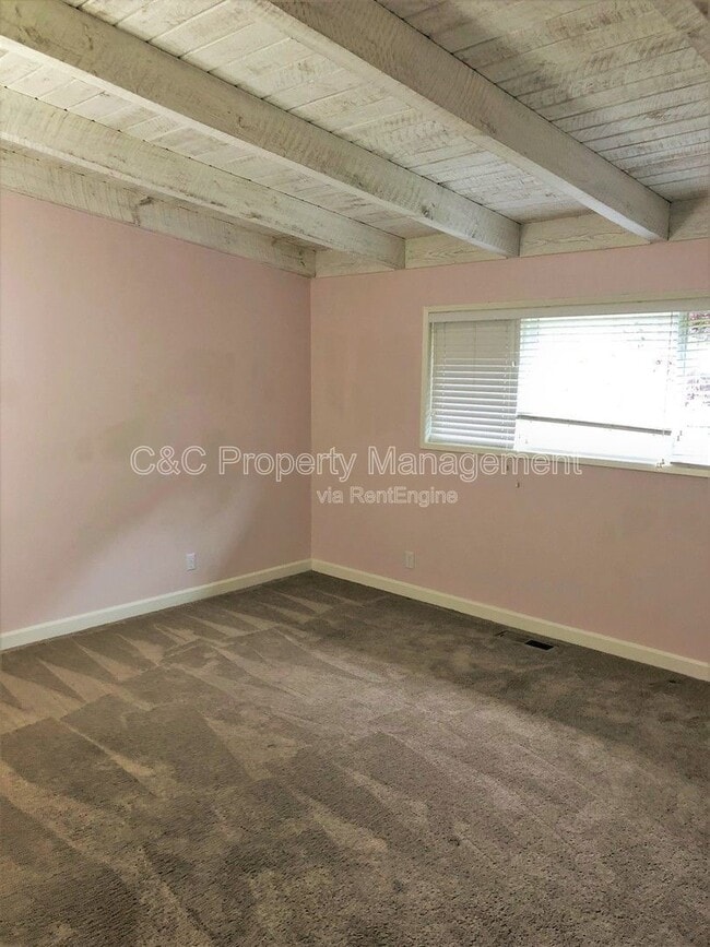 Building Photo - 3750 Whitman Cir