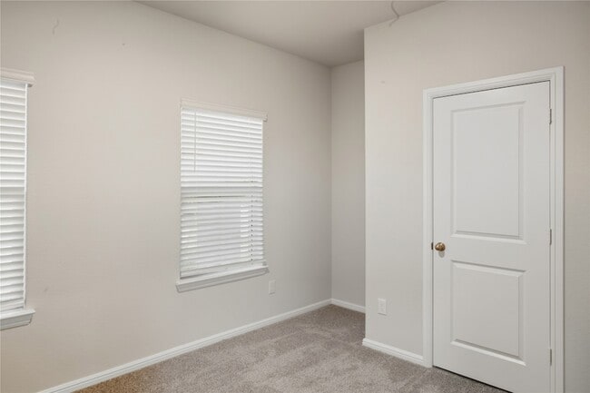 Building Photo - 8313 Twisted Pne Wy