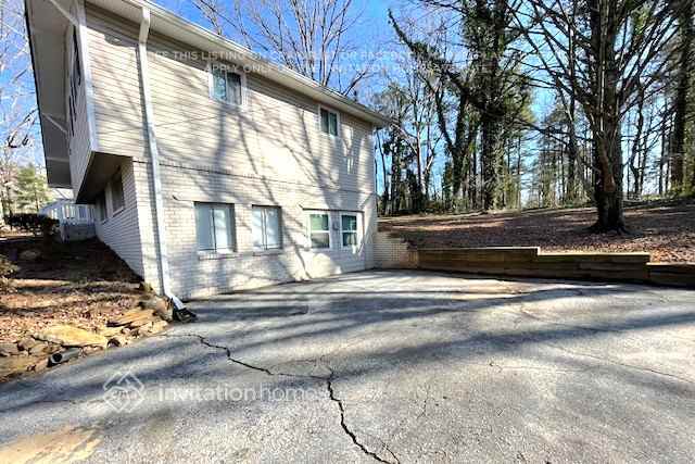 Building Photo - 6451 Courtney Dr