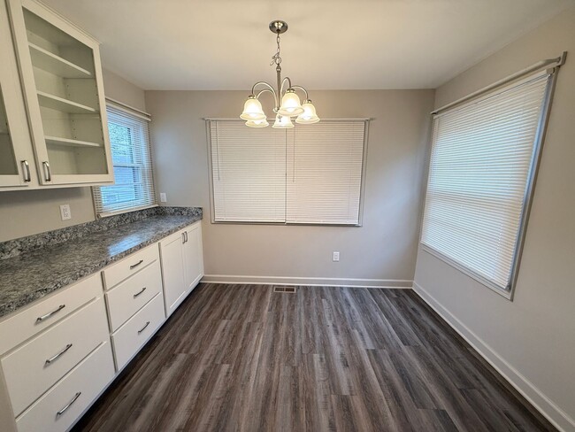 Building Photo - NEW REMODELED- 2 bedroom duplex