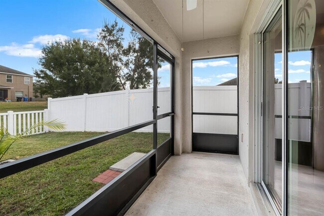 Building Photo - 1313 Trailwater St