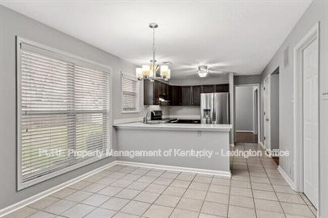 Building Photo - 872 Burkewood Dr