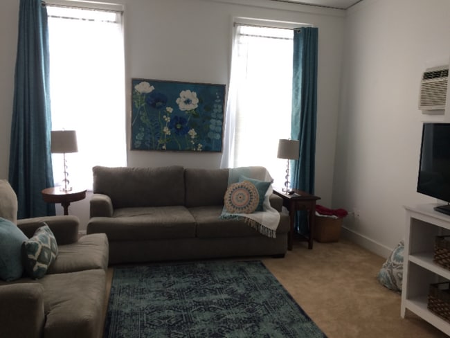 Building Photo - 1532 Burney Ln