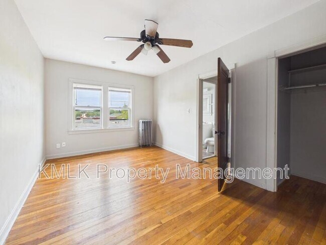 Building Photo - 1346 Kenilworth Ave