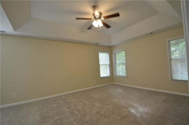 Building Photo - 2076 Fairport Way