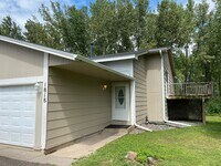 Building Photo - 1818 Hale Ave N