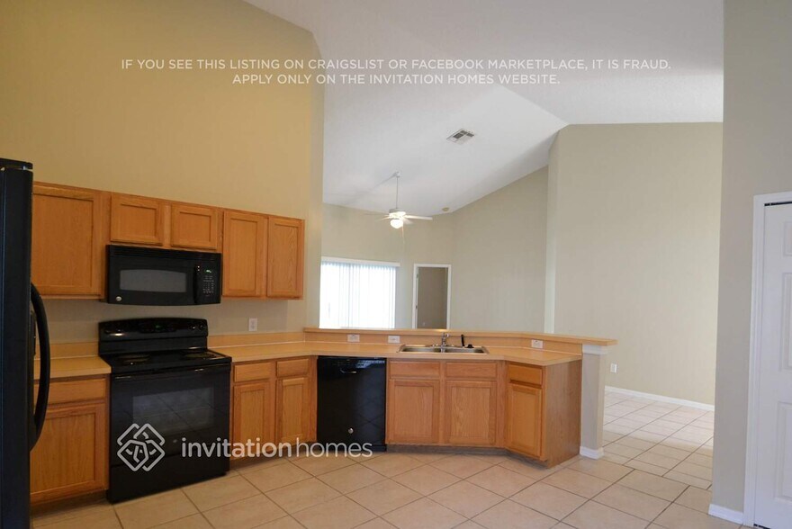 Building Photo - 1124 Cedarwood Way