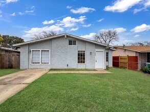 Building Photo - 6003 Highfield St