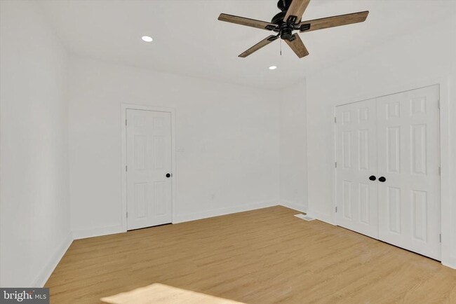 Building Photo - 2117 S Alden St